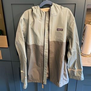 Patagonia Kids Boys Girls Unisex Raincoat Size XL 14 Rain jacket blue grey